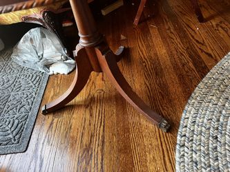 Reduced $100 Very nice Wabash antique mahogany Duncan Phyfe pie crust tiered table  Thumbnail