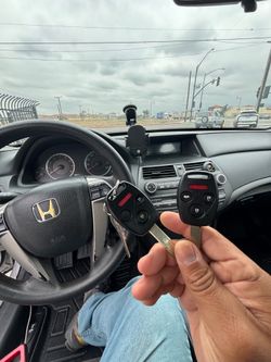 Llaves de autos / car keys and remotes