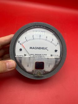 Magnehelic 2006-C Max. Pressure 15 PSIG 1/8 in Used As-Is Dwyer Instruments #1