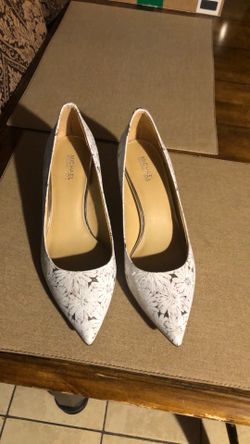 Michael kors heels Size 6.5