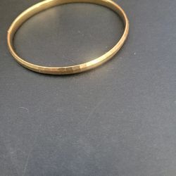 14K Gold Hinged Bangle Bracelet 