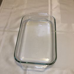 PYREX 13x9 baking dish