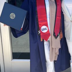 UIC Graduation Navy blue Gown and Stole