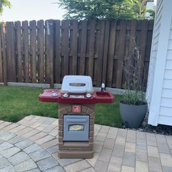 Step 2 Outdoor Grill Set for Kids Garage Sale June 5-7