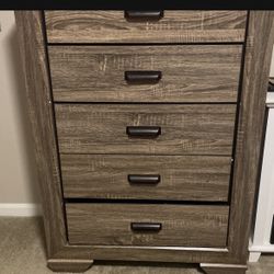 Dresser And Chest Set