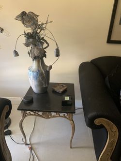 Hand painted Sculpture  Vase 