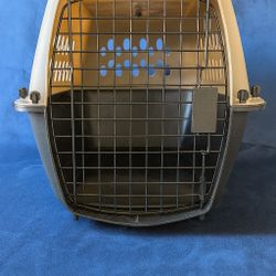 Dog Kennel/ Dog Crate