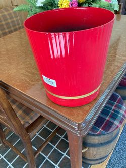 NEW 10” Red Pot