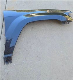 2005-2010 Jeep Grand Cherokee Front Passenger Fender (OEM)