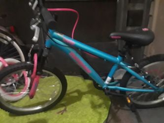 Girls Mongoose bike