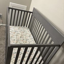 Baby Crib &new Mattress 