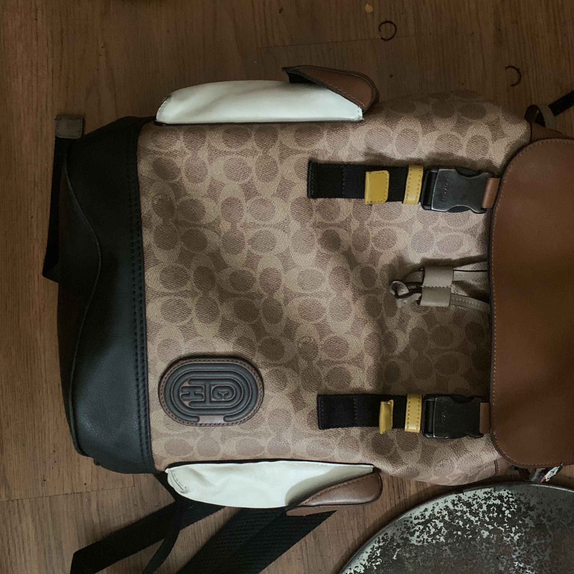 Coach Rivington Backpack In Signature Canvas for Sale in Hyattsville, MD -  OfferUp