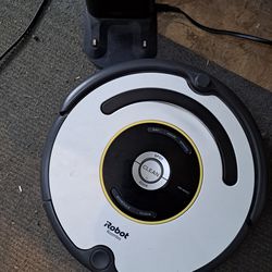 Mange Derfor Blinke Roomba Vacuum for Sale in San Bernardino, CA - OfferUp