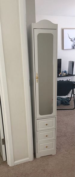 Armoire