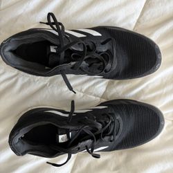 Addidas Women’s Size 11 Volleyball Shoes 