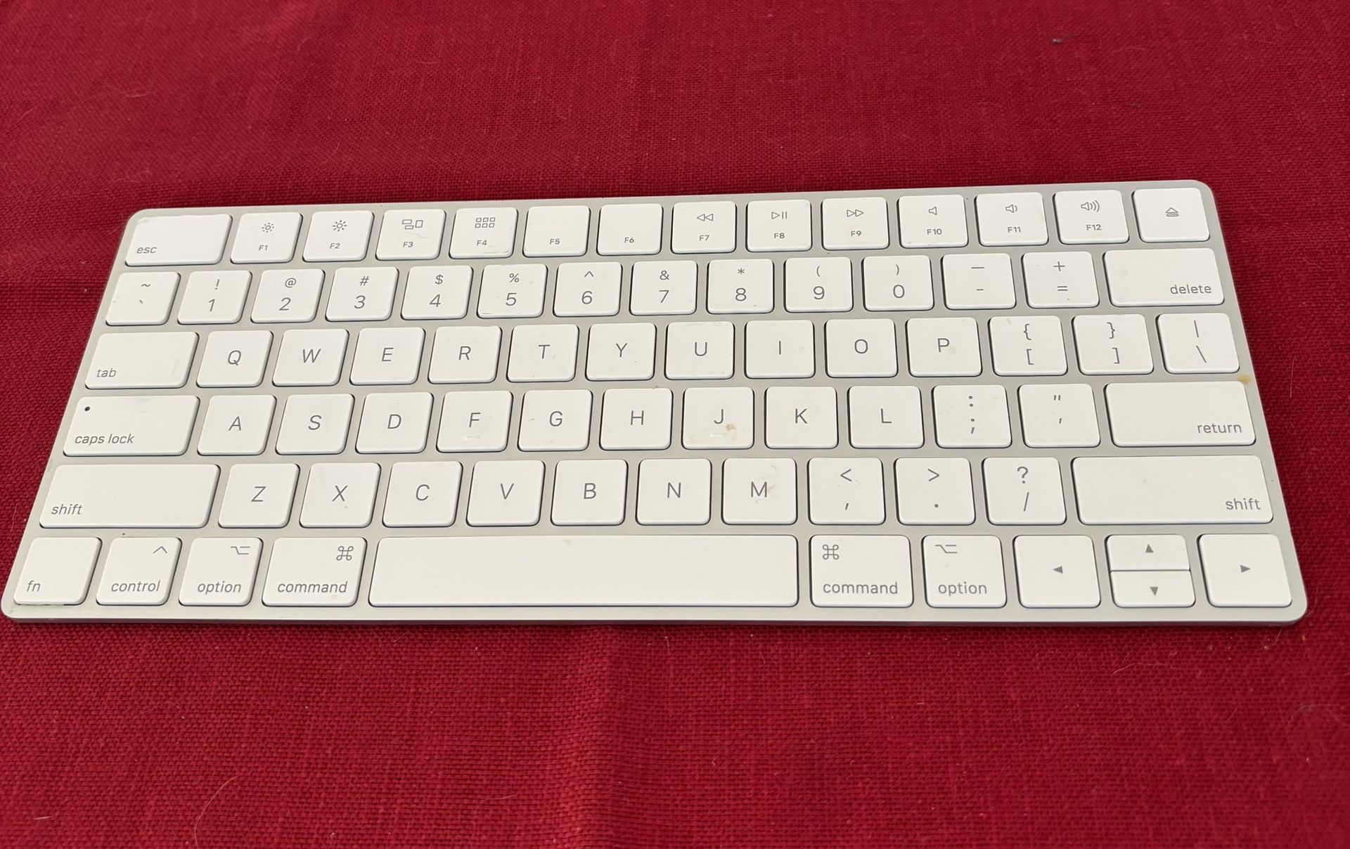 Apple Wireless Blue Tooth Keyboard 