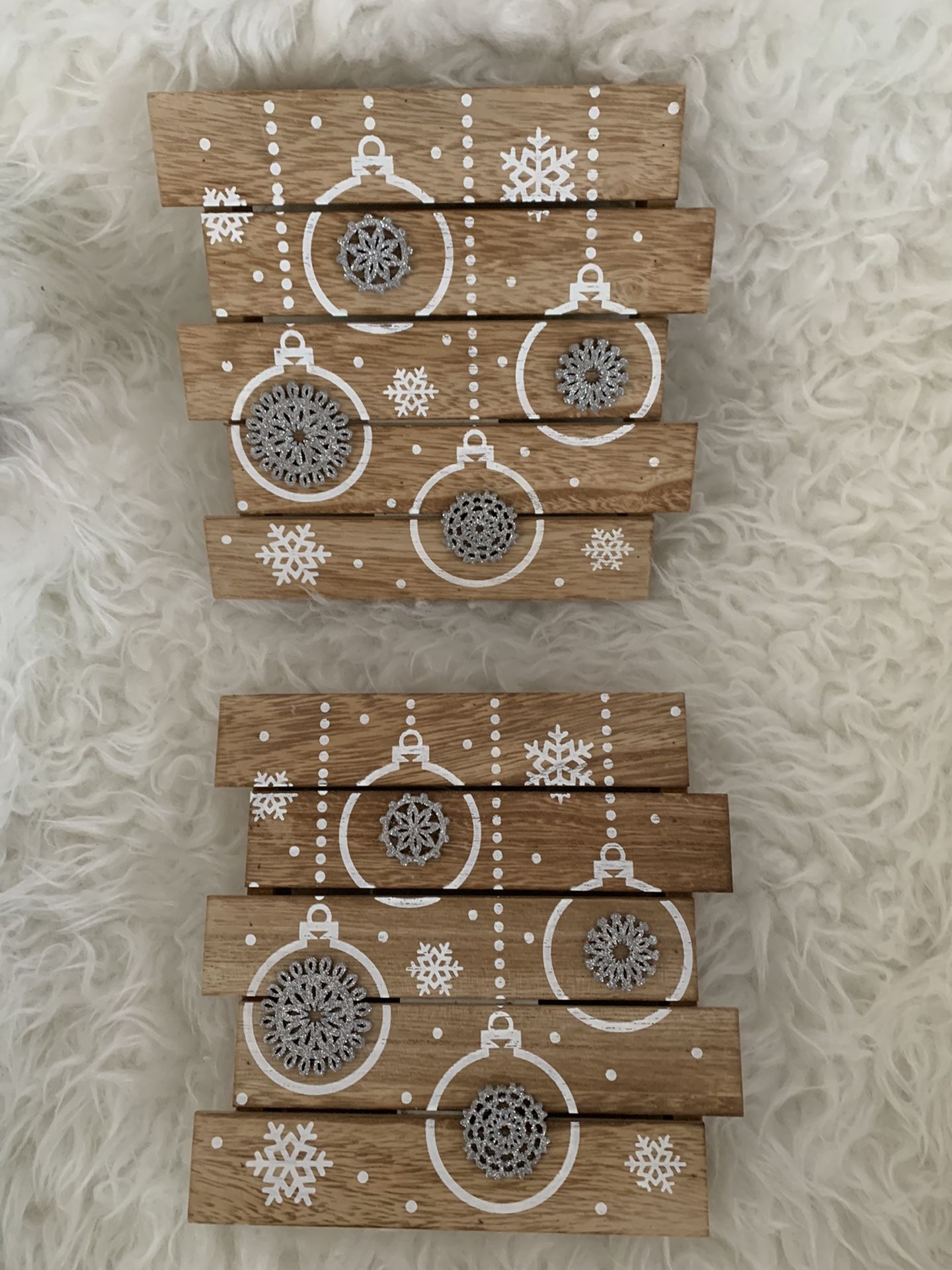 Wood Christmas Decor