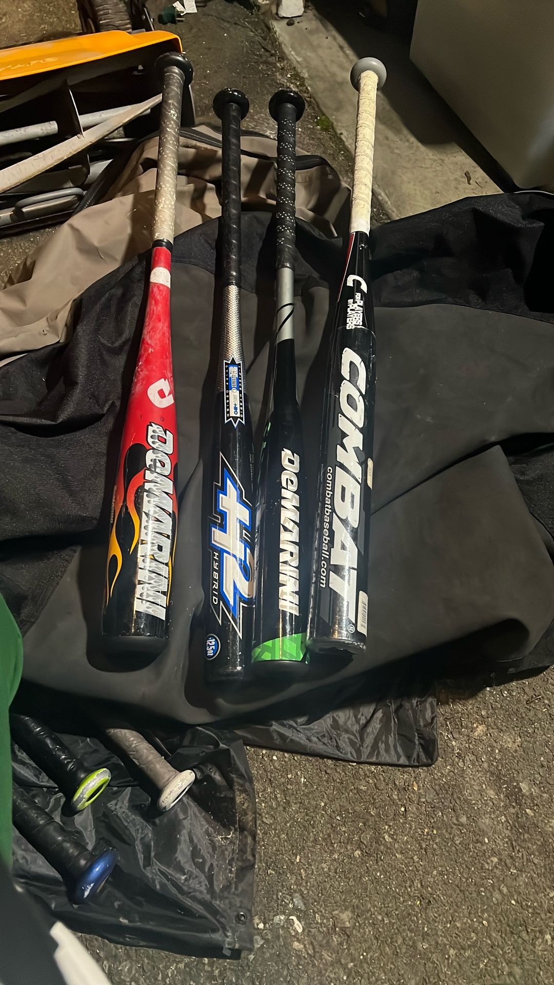 Combat Composite Baseball Bat Model B4YB1 - 31 Inches / 21 Oz