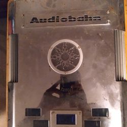 Audiobahn Amplifier A2801t