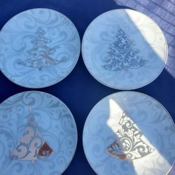 Set Of 4 Pier 1 Appetizer Plates 