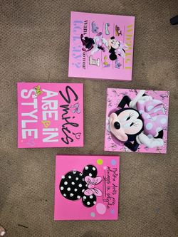 Minnie Mouse Canvas Wall Art