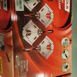 Wetols Corner Clamps (4)