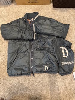 Disneyland thin puffer jacket reversible