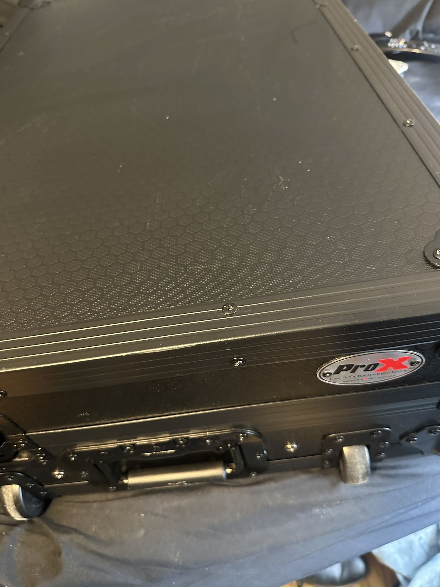 Pioneer DDJ-Rev7 Case With Wheels