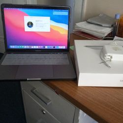 Macpro With Box , 2017