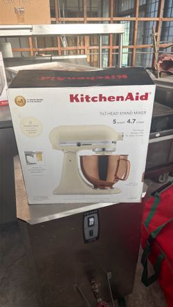 Kitchen aid mixer