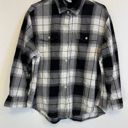 Old Navy Black and White Plaid Button-Up Shirt, Size L
