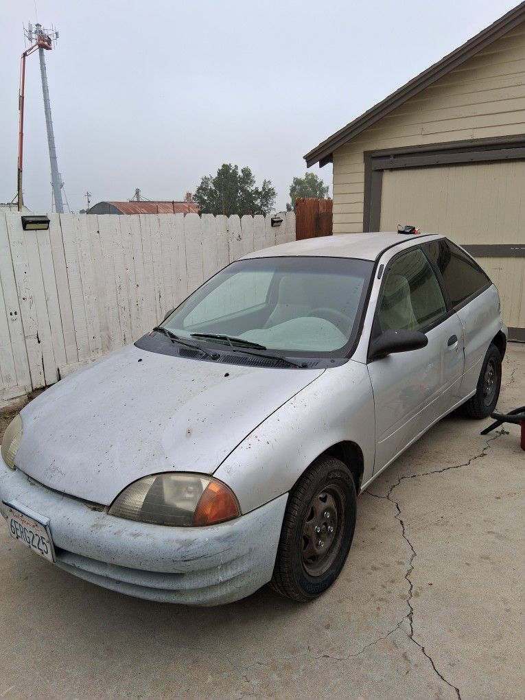 2000 Chevrolet Metro