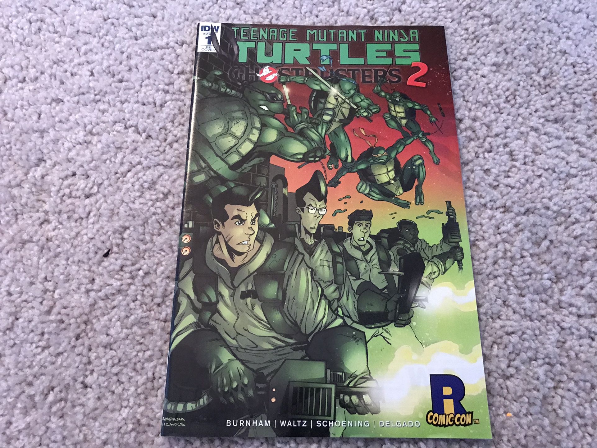 Teenage Mutant Ninja Turtles & Ghostbusters Comic Book (RICC Exclusive)