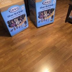 4ever Car Seat Dlx Grad 5 In 1 Each $225 Or Both $400