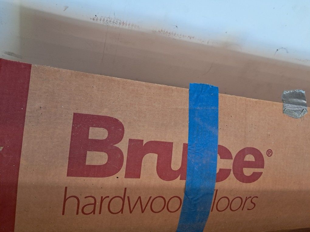 BRUCE HARDWOOD GUNSTOCK FLOORING
