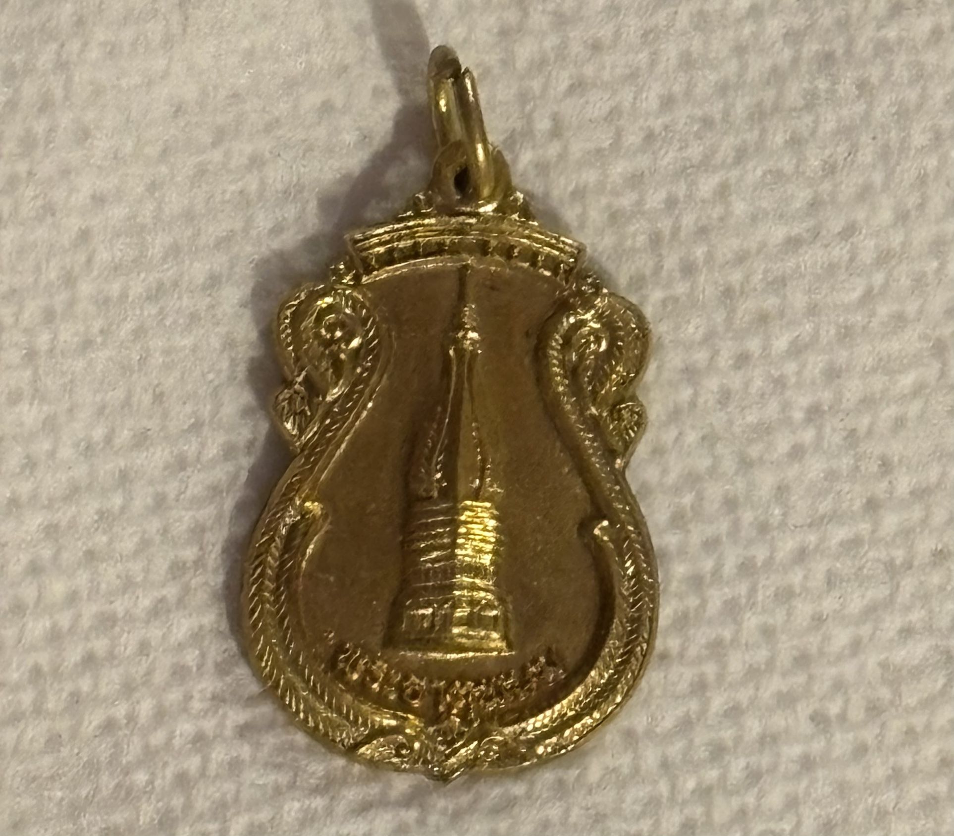 9k Gold Thai Buddhist amulet