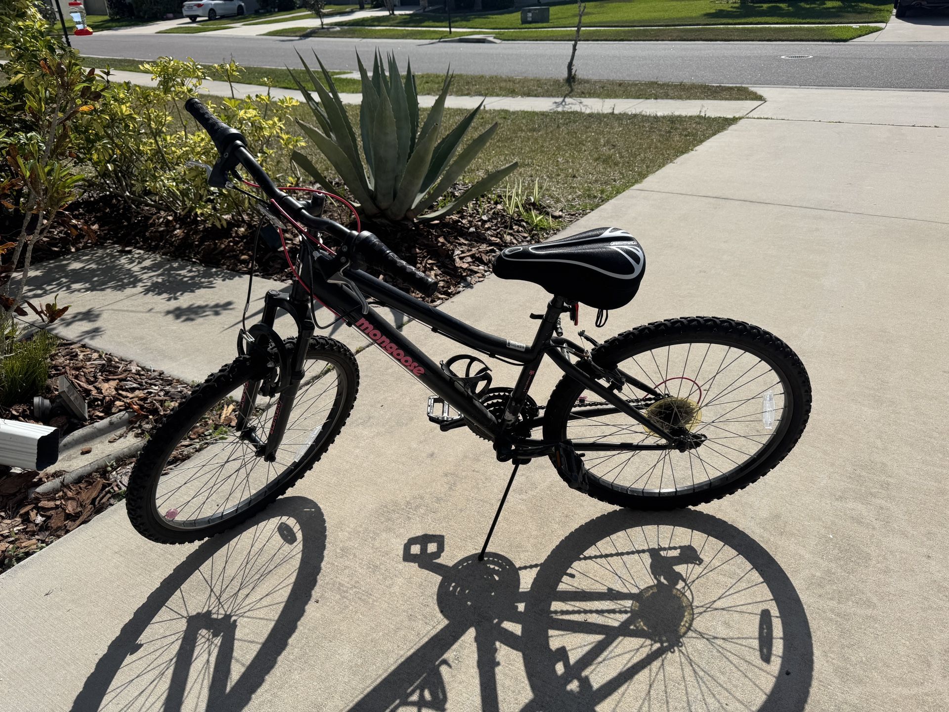 Mongoose 24” Excursion Bike 21 Speed