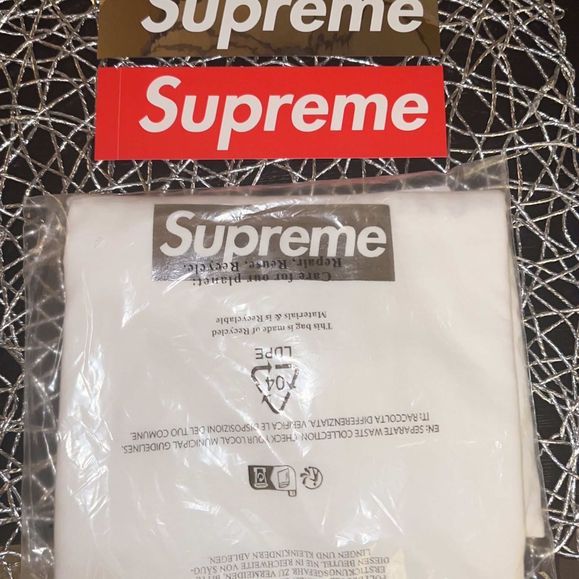 Supreme Chicago Bogo Tee