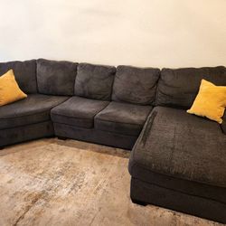 Sectional Couch - NEED GONE