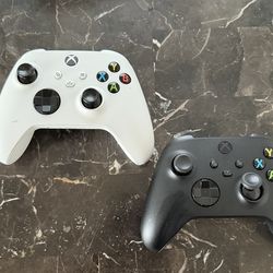 2 Repairable Xbox Controllers