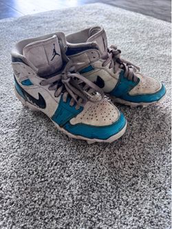 Custom baseball cleats