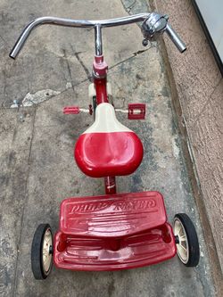 Radio Flyer Kids Tricycle