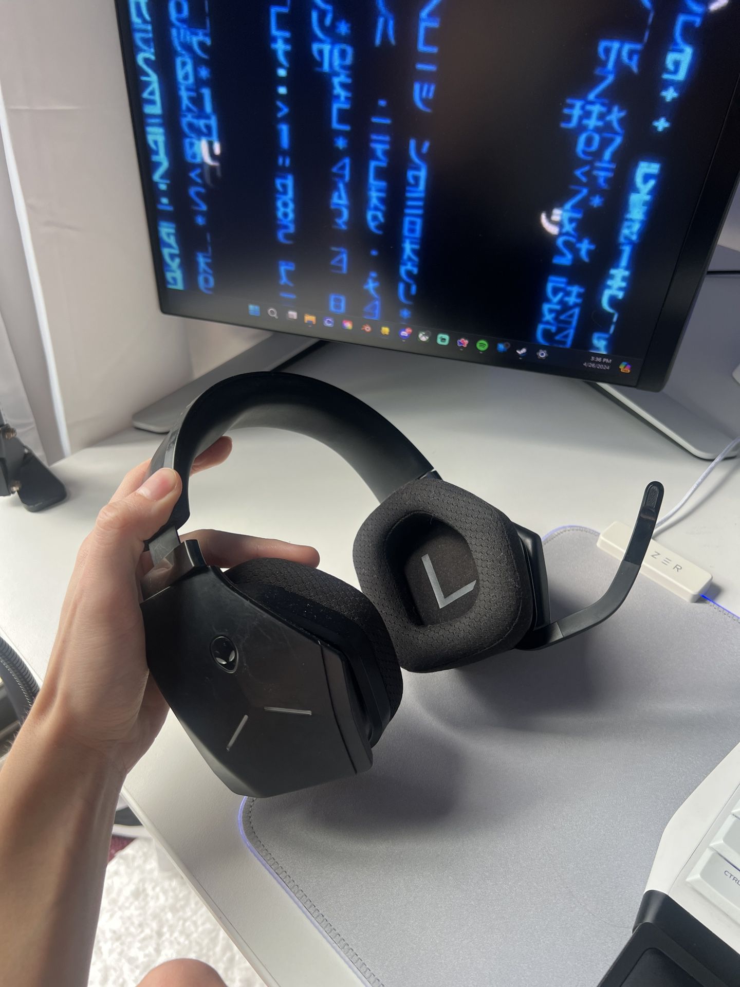 Alienware Wireless Gaming Headphones 