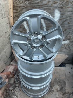 Toyota Tundra 18” wheels
