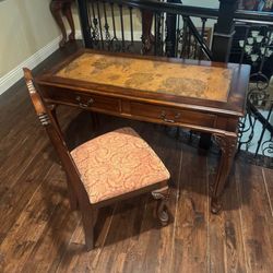 Desk With Chair 