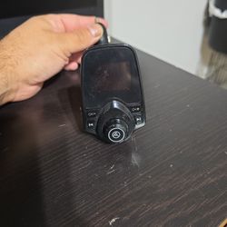 Wireless FM Transmitter With Bluetooth Wireless Technology