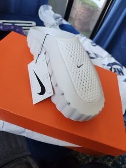 Nike mind slides size 11w 9.5 Mens open to trade