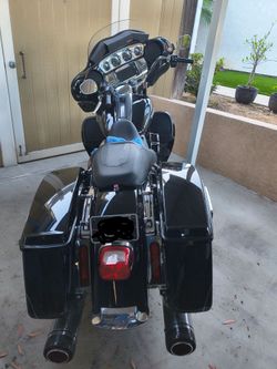 Harley-Davidson 2017 black
