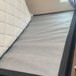 Queen bed With Metal Frame