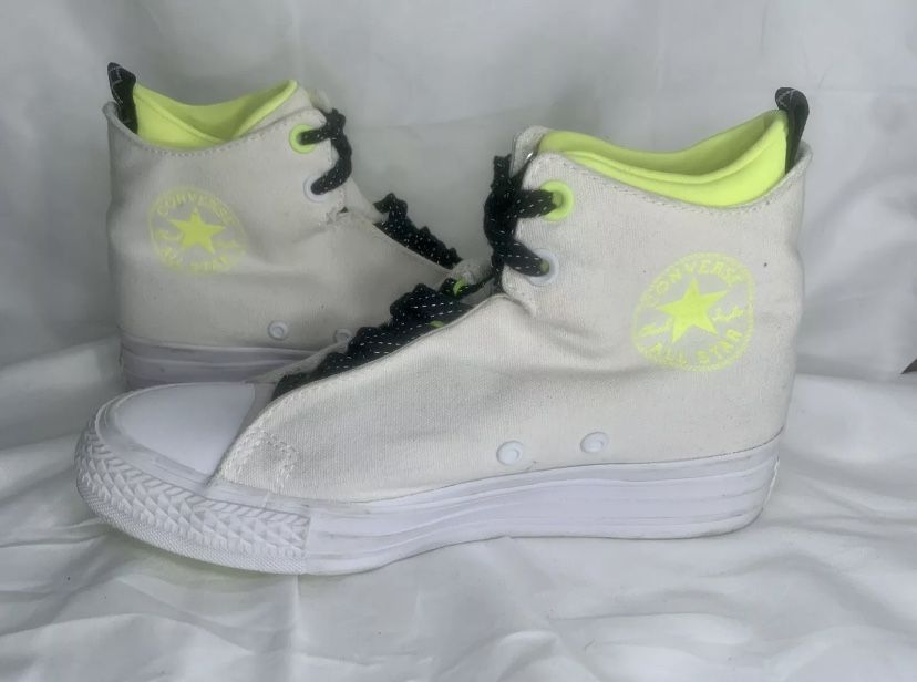 Converse Chuck Taylor All Star Womens Size 7